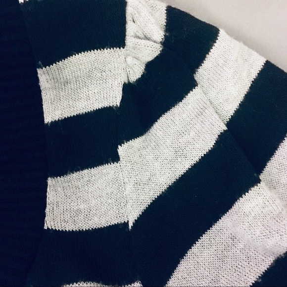 Black and Gray Striped Girly Sweater Size Small - Picture 4 of 6